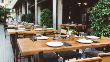 Neighborhood Restaurants & Cafés